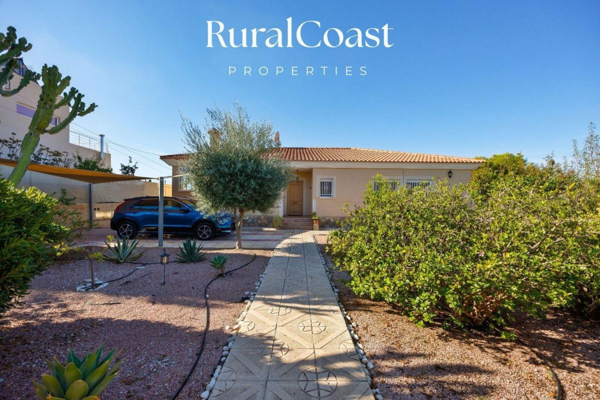Properties for sale and rent in Spain photo 5