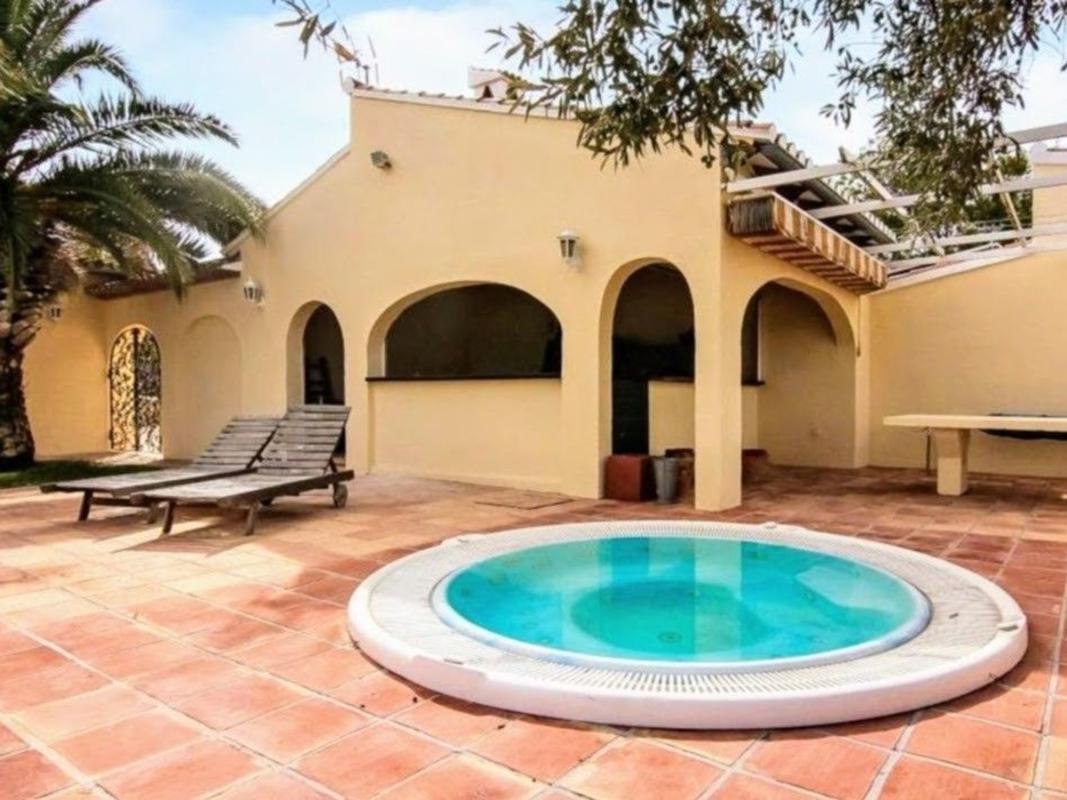 Properties for sale and rent in Spain photo 1