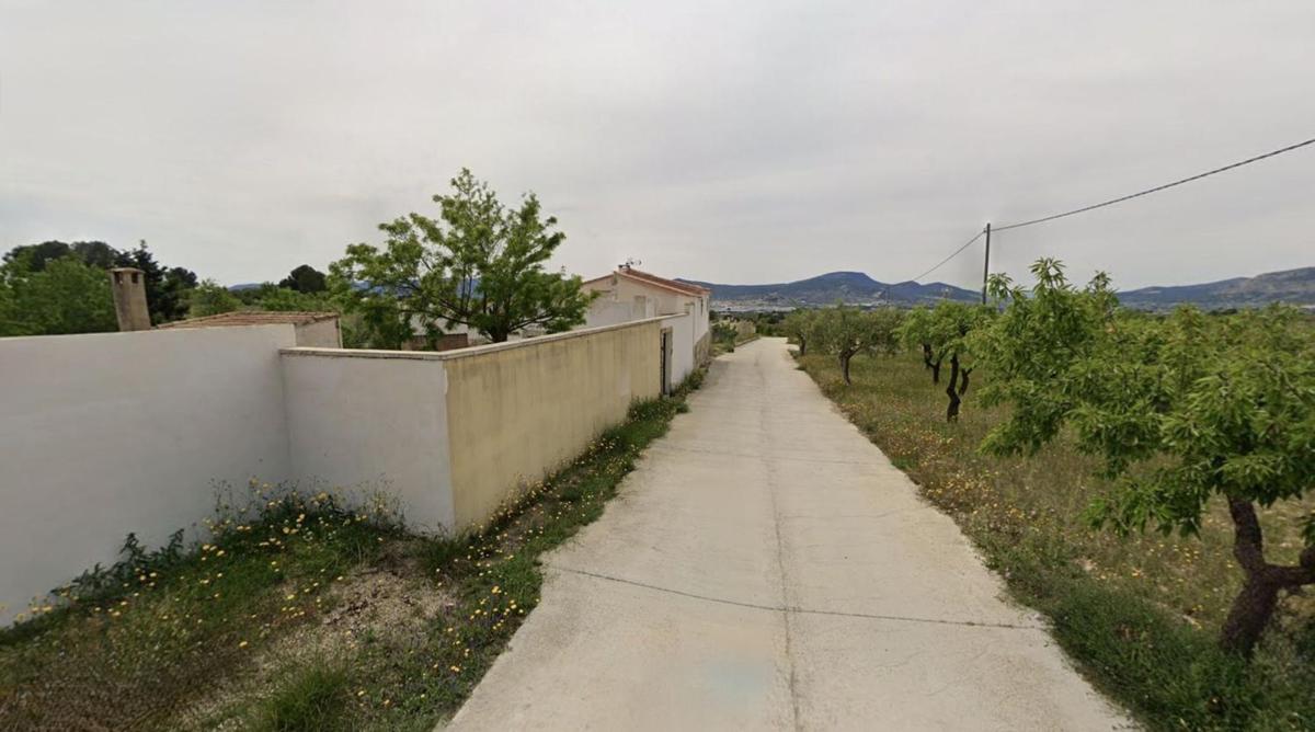 Sprzedaż niezależnego domku jednorodzinnego w  Casa o chalet en Camino del Pla Onil, Onil, Onil photo 4