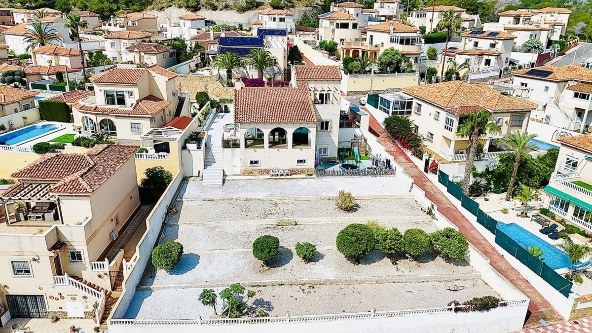 Sale of independent chalet in Casa o chalet en Centro, San Miguel de Salinas, San Miguel de Salinas
photo 1
