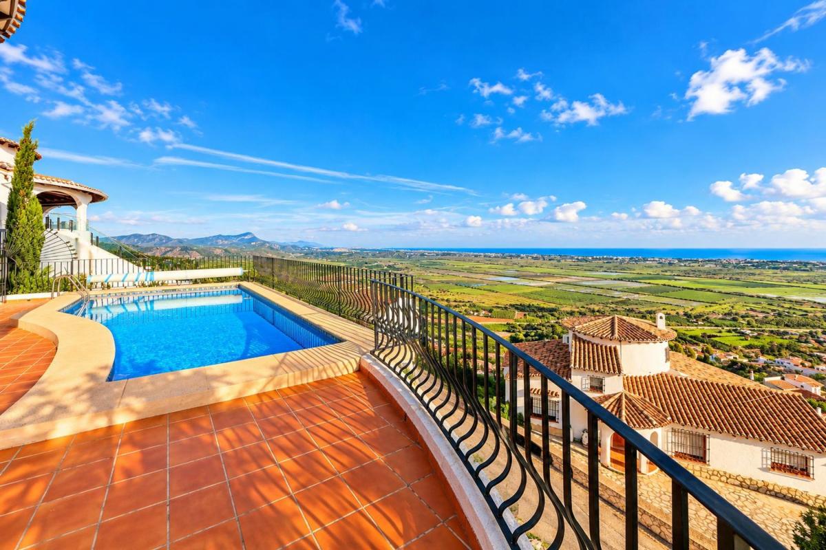 Properties for sale and rent in Spain photo 2