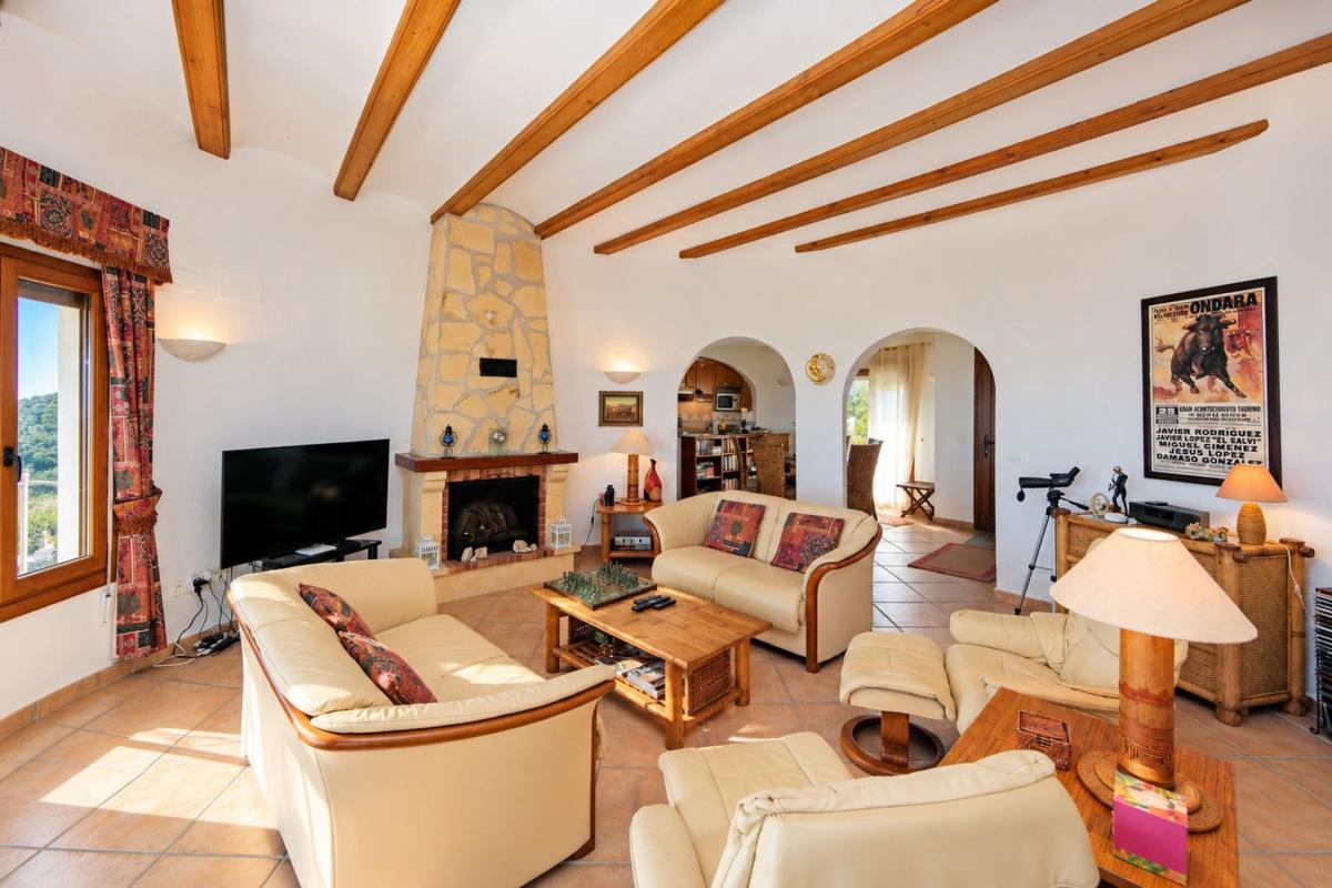 Properties for sale and rent in Spain photo 5