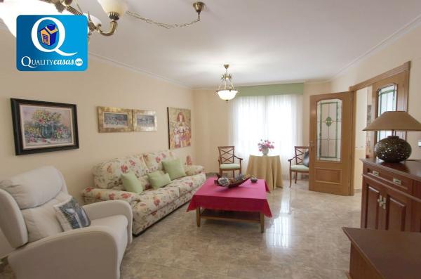 Chalet independiente en venta en Casa o chalet en El Mercado, Villena, Villena
 photo 3