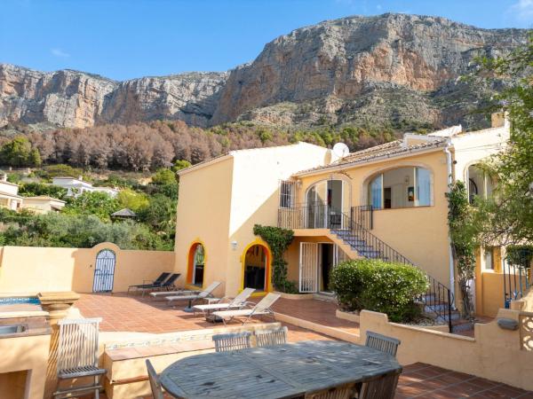 Casa o chalet independiente en Calle Puig de Goçalbo, Montgó - Ermita, Jávea/Xàbia photo 1