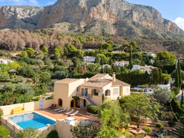 Casa o chalet independiente en Calle Puig de Goçalbo, Montgó - Ermita, Jávea/Xàbia thumbnail 2
