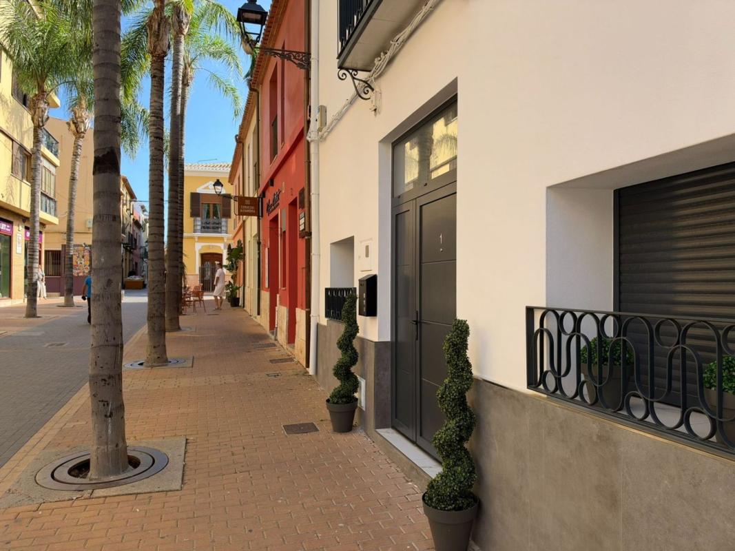 Properties for sale and rent in Spain photo 5