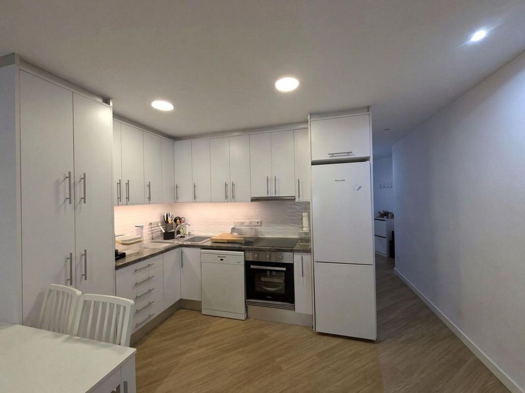 Sale of apartment in Piso en Barri Eixample, Alcoy / Alcoi, Alcoy
 photo 4