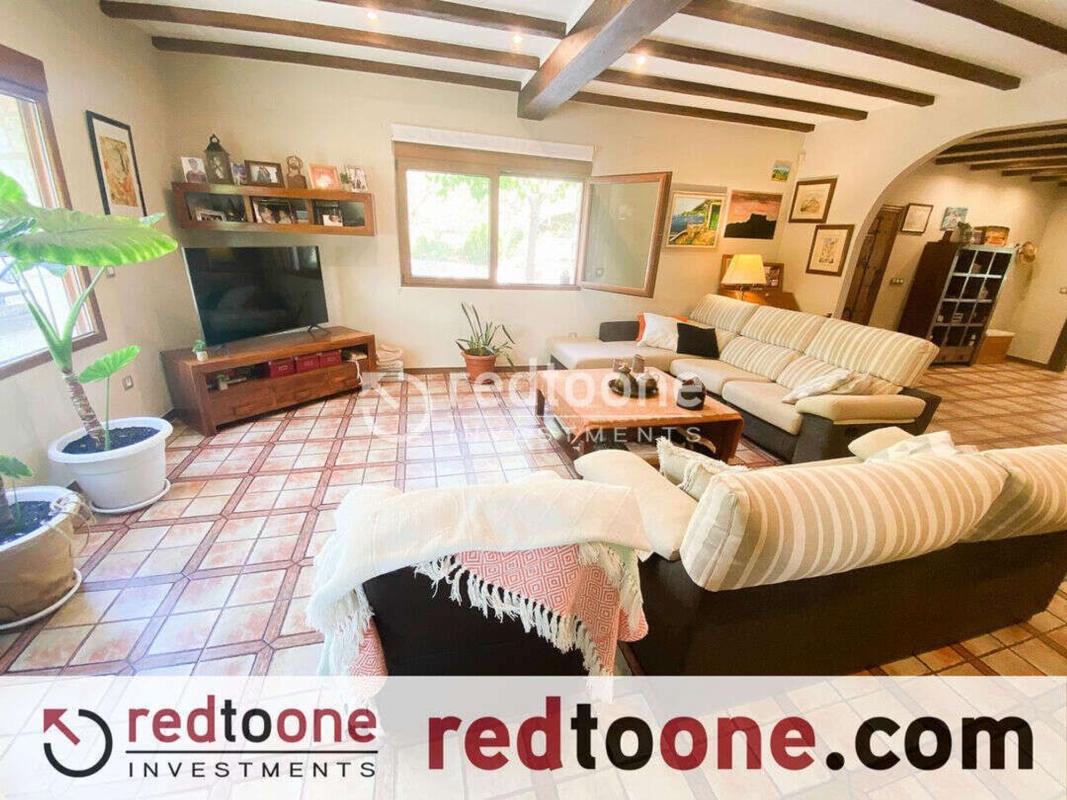 Properties for sale and rent in Spain photo 1