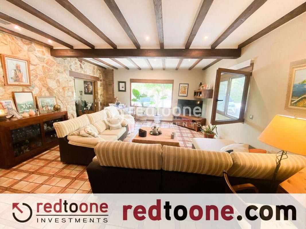 Properties for sale and rent in Spain photo 4