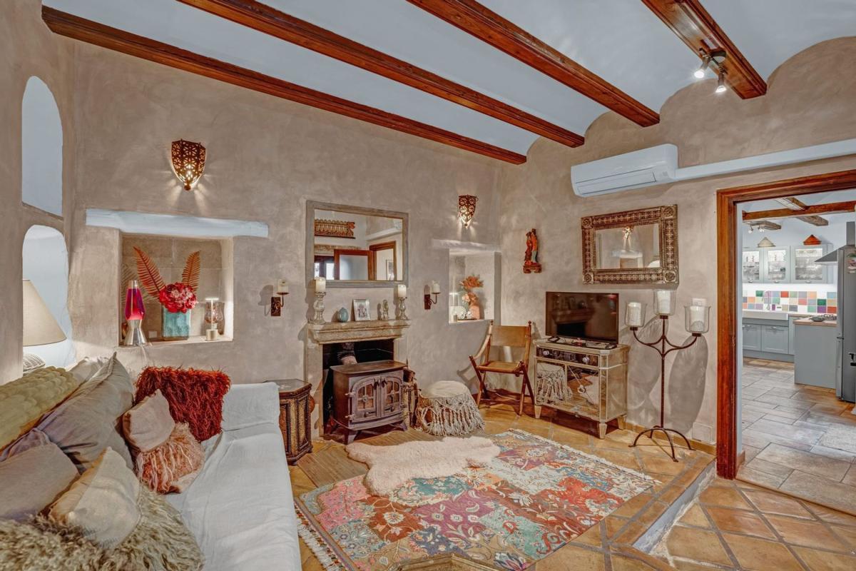 Properties for sale and rent in Spain photo 4