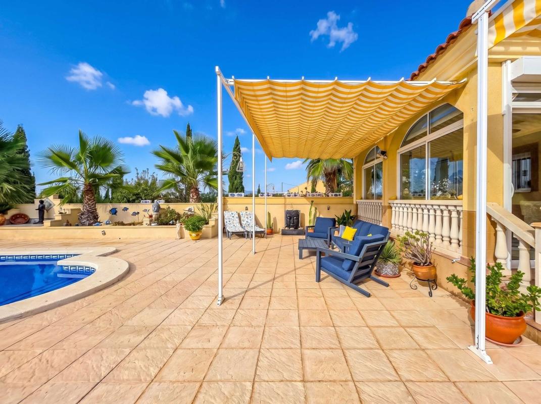 Properties for sale and rent in Spain photo 3