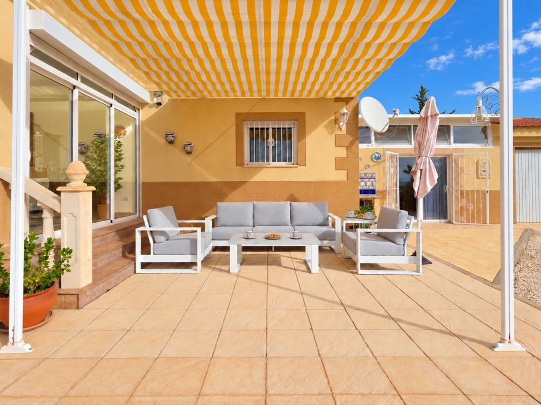 Properties for sale and rent in Spain photo 5