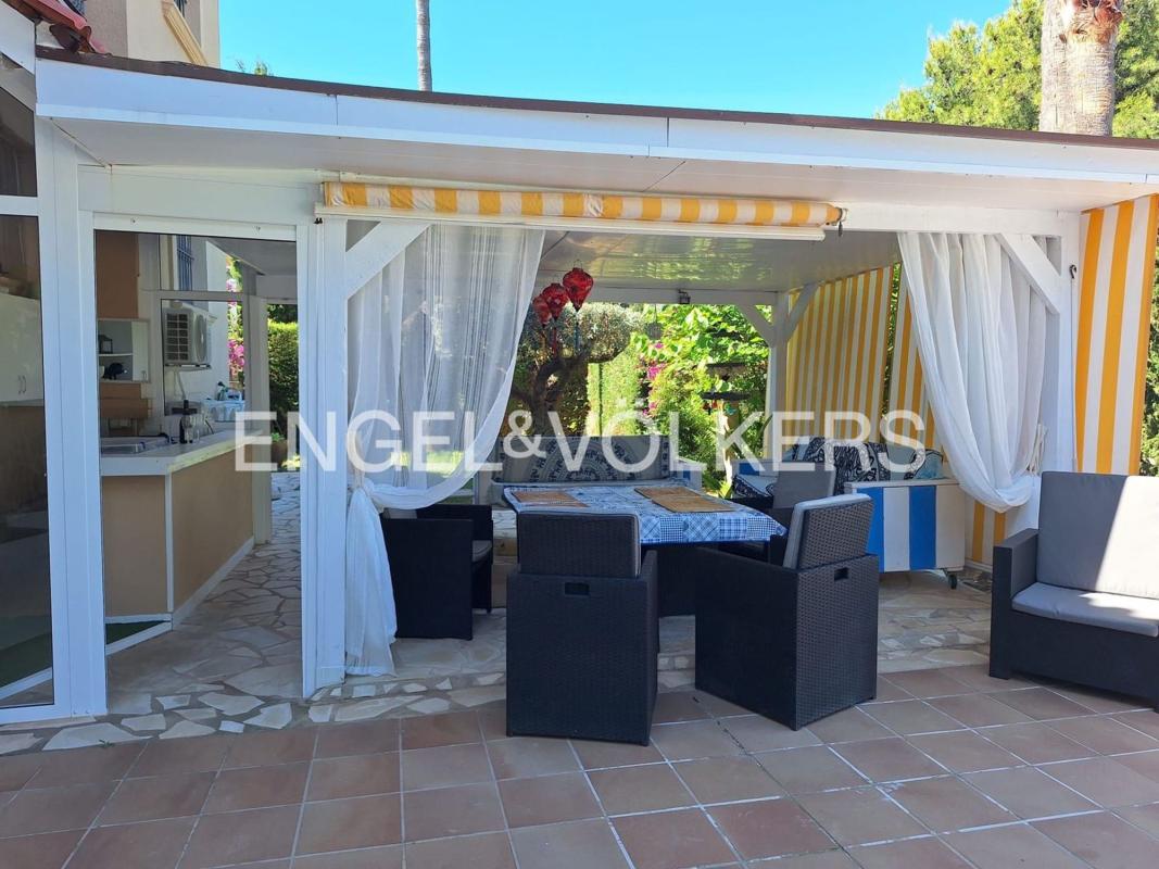 Properties for sale and rent in Spain photo 5
