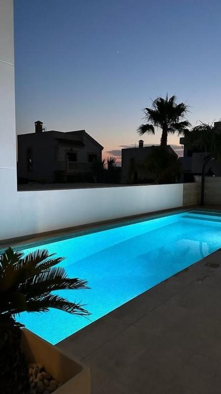 Properties for sale and rent in Spain photo 5