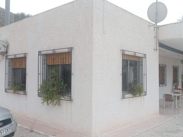Chalet independiente en venta en Casa o chalet en Calle Alacant Alicante, Crevillente, Crevillente
thumbnail 2
