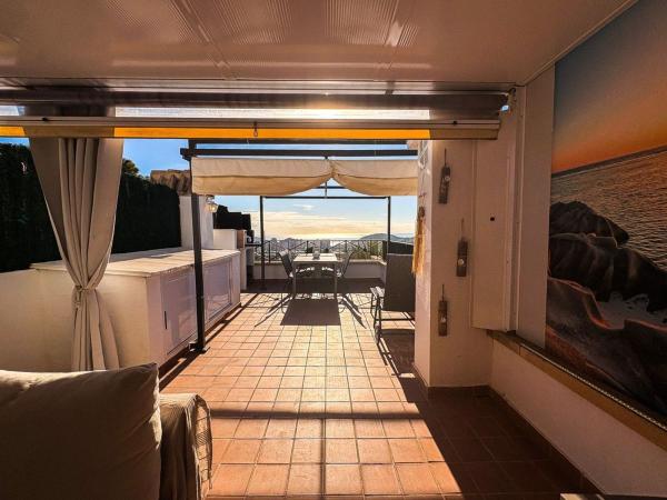 Chalet adosado en Calle Isla Mallorca, 14, Golf Bahía, Finestrat photo 2