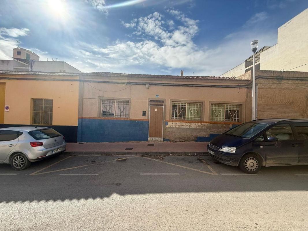 Propiedades en venta y alquiler en España photo 1