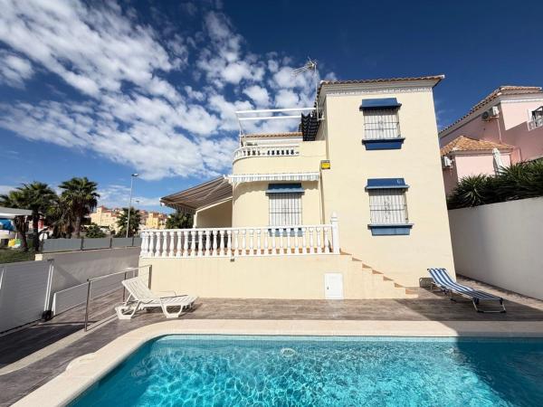 Casa o chalet independiente en Villamartín, Orihuela photo 1