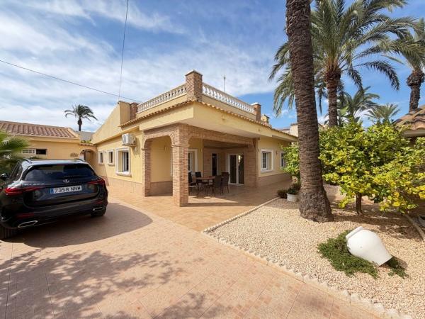 Casa o chalet independiente en Cabo Roig, Orihuela photo 1