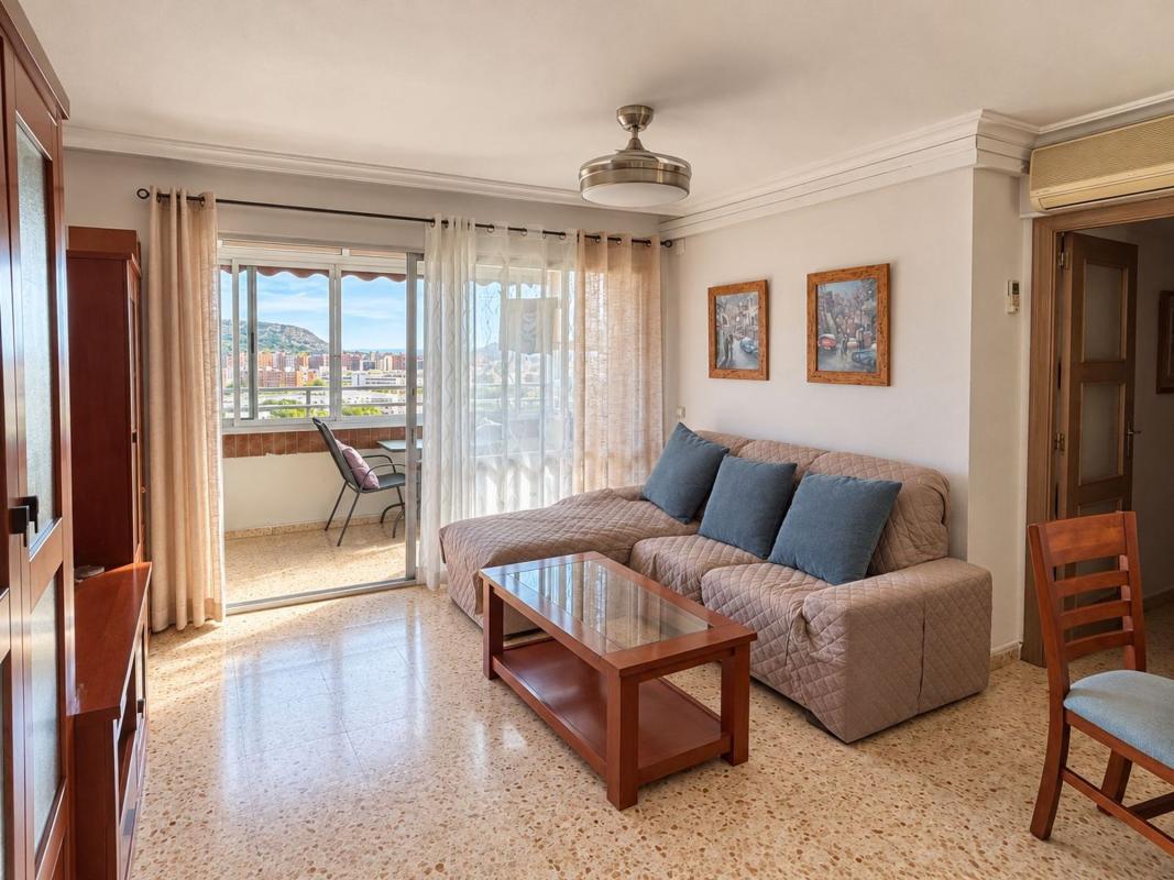 Venta de piso en Piso en Ciudad Jardín, Alicante / Alacant, Alicante / Alacant
photo 2