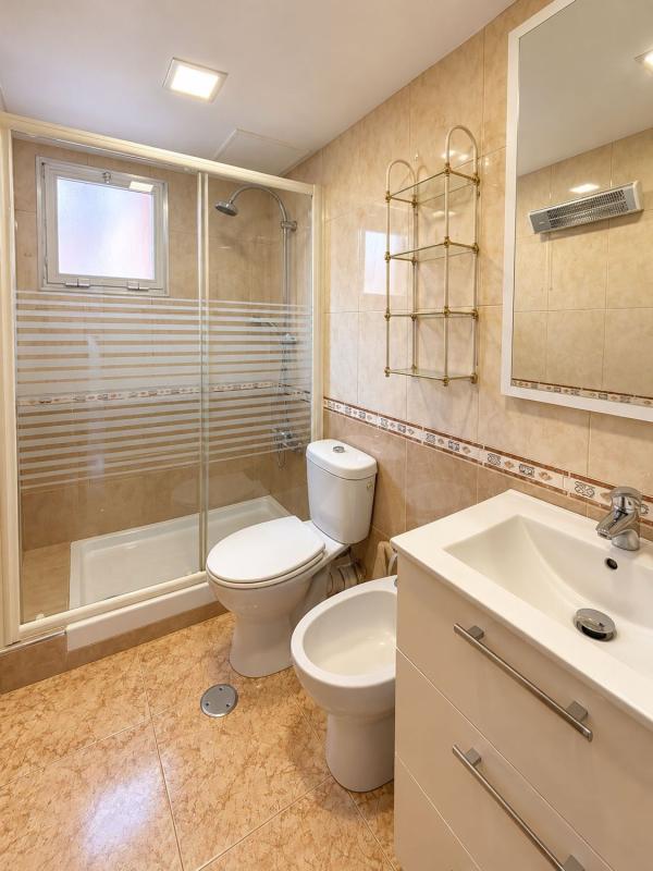 Venta de piso en Piso en Ciudad Jardín, Alicante / Alacant, Alicante / Alacant
photo 4