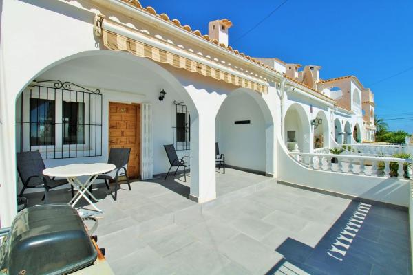 Chalet adosado en Calle Velazquez-Villacosta I, 6, Villamartín, Orihuela photo 1