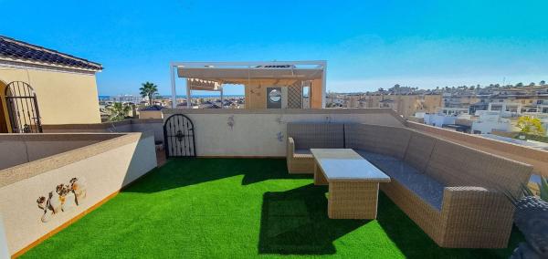 Sale of flat in Piso en Calle Báltico, 22, Lomas de Cabo Roig, Orihuela, Orihuela
 photo 1