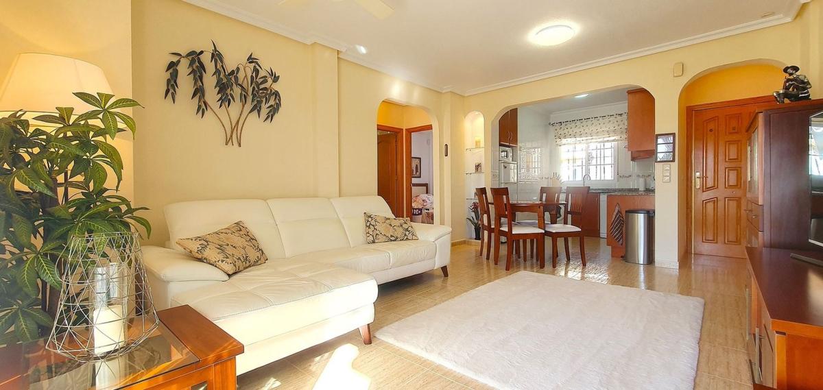 Sale of apartment in Piso en Calle Báltico, 22, Lomas de Cabo Roig, Orihuela, Orihuela
 photo 3