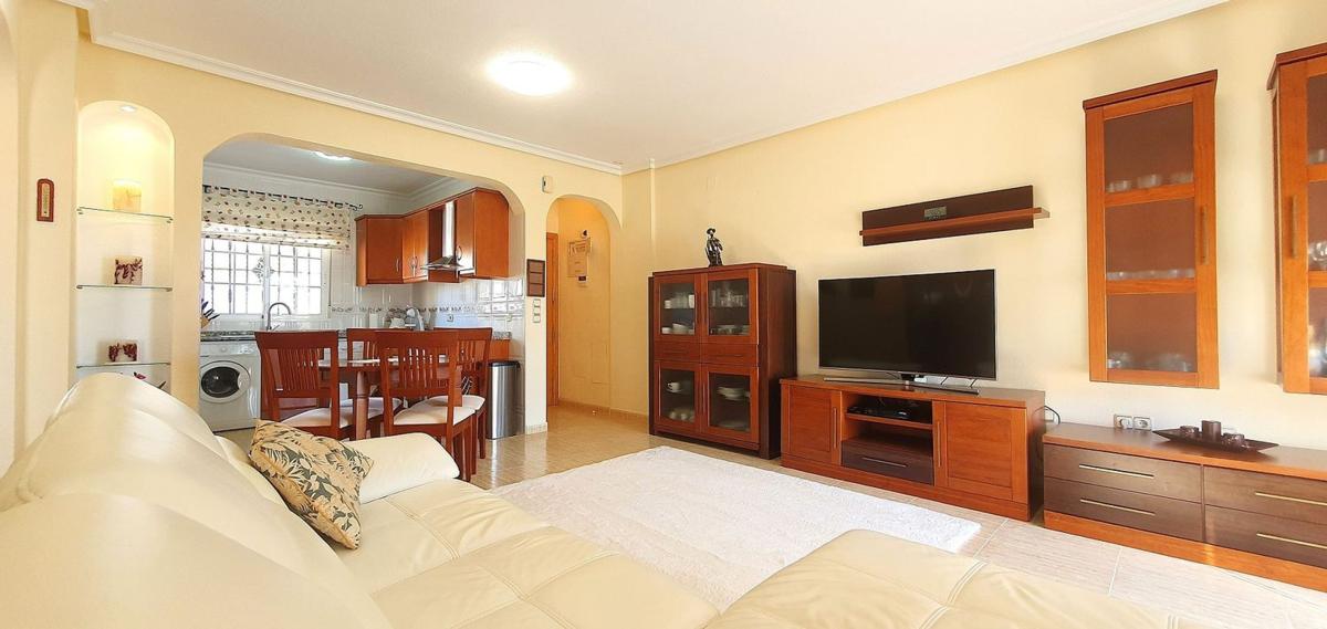 Sale of apartment in Piso en Calle Báltico, 22, Lomas de Cabo Roig, Orihuela, Orihuela
 photo 4