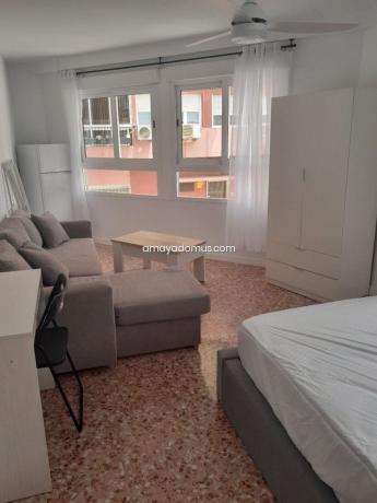 Продажа квартиры на Piso en Calle Gran Via, Altozano, Alicante / Alacant, Аликанте / Алакант
thumbnail 2