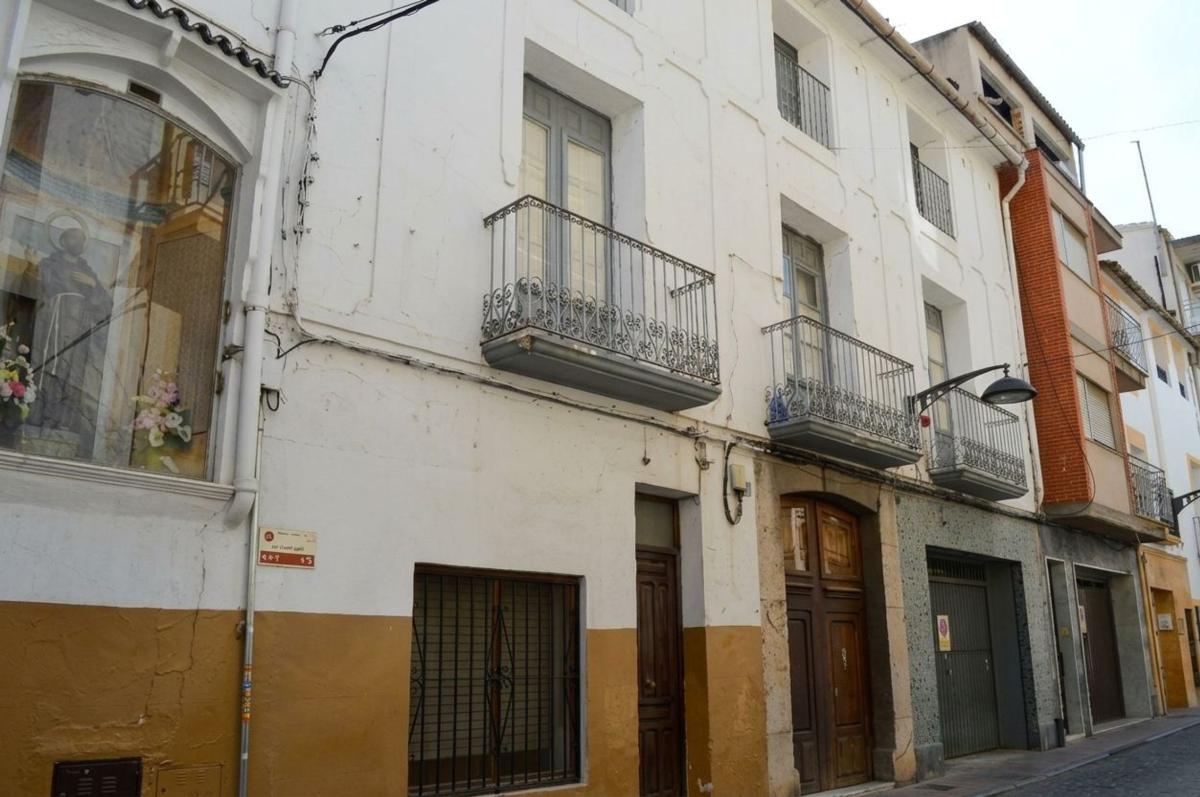 Propiedades en venta y alquiler en España photo 1