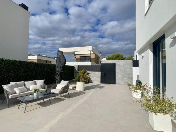 Casa o chalet independiente en Calle de Xile, Balcón de Finestrat-Terra Marina, Finestrat photo 4