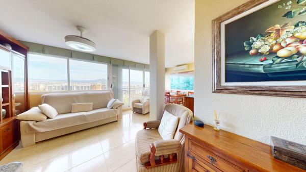 Sale of flat in Piso en Avenida Oviedo, Playa de San Juan, Alicante / Alacant, Alicante
 photo 2