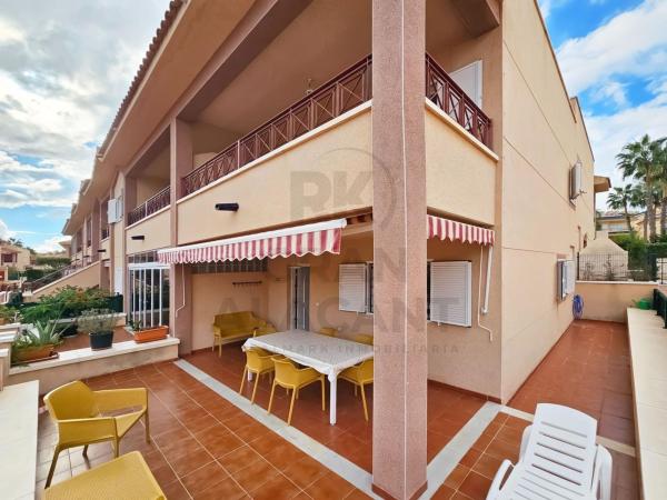 Chalet pareado en Avenida de Polonia, Mediterráneo-Novamar, Gran Alacant photo 1