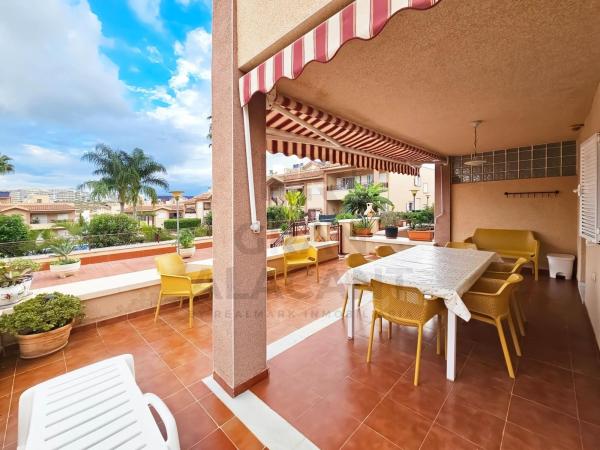 Chalet pareado en Avenida de Polonia, Mediterráneo-Novamar, Gran Alacant thumbnail 2