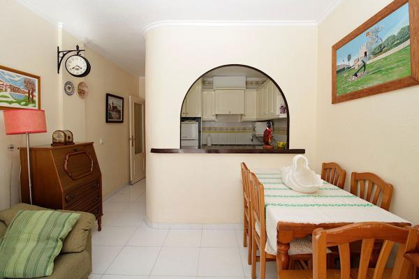 Venta de piso en Piso en Avenida de la Purisima, Playa del Cura, Torrevieja, Torrevieja
thumbnail 3
