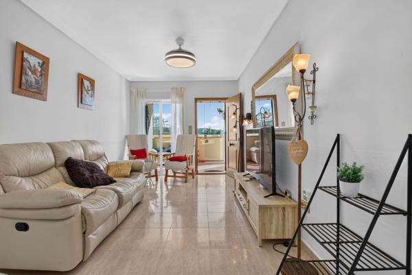 Chalet independiente en venta en Casa o chalet en Villamartín, Orihuela, Orihuela photo 1