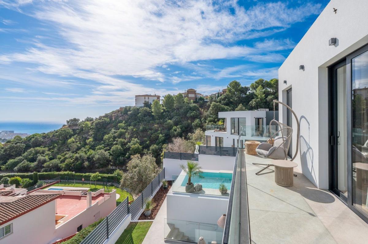 Properties for sale and rent in Spain photo 5