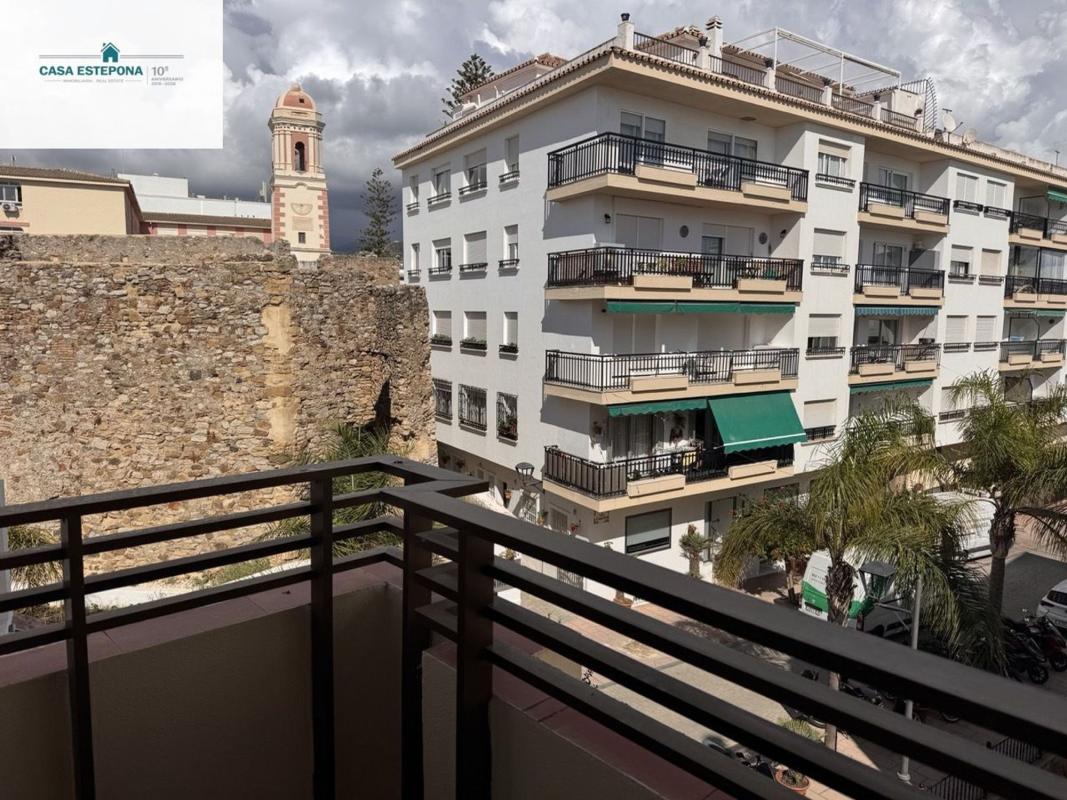 Venta de piso en Piso en Calle Castillo, Centro, Estepona, Estepona
photo 1