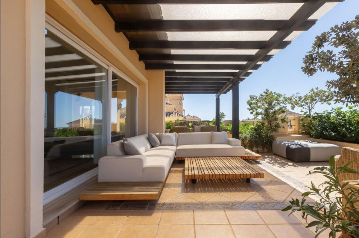 Продажа дуплекса на Dúplex en Hacienda Elviria, Marbella, Марбелла photo 3