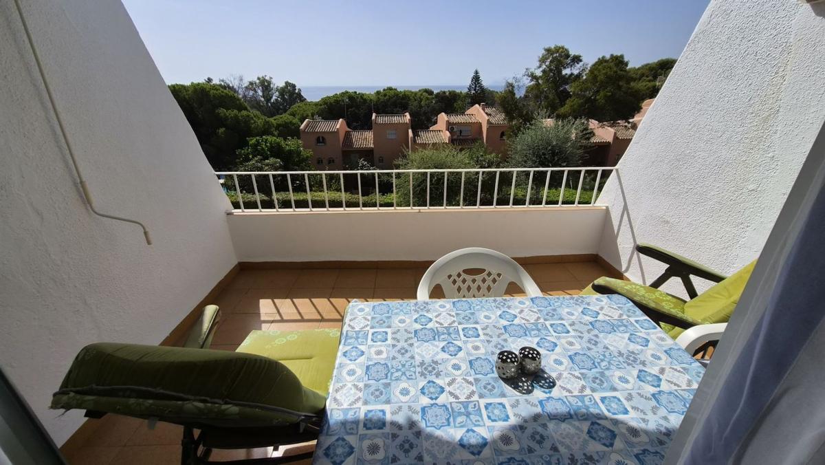 Продажа дуплекса на Dúplex en Calle Limonero, Seghers, Estepona, Эстепона photo 2