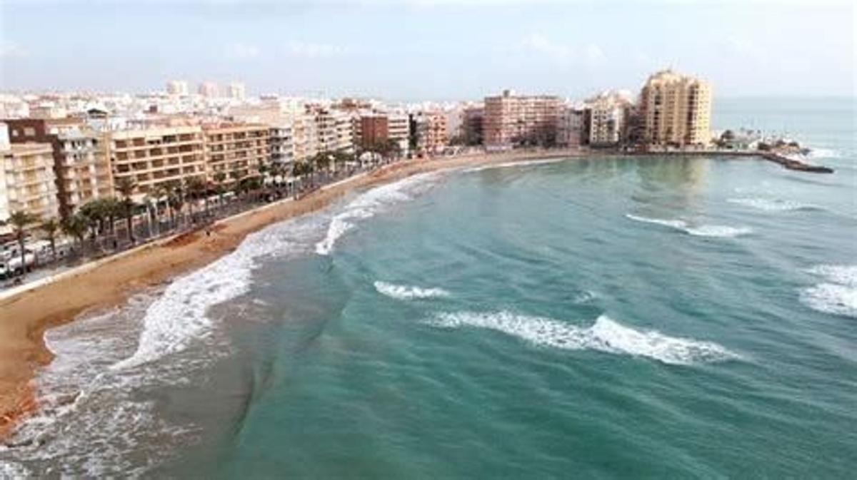Budynek Mieszkalny o powierzchni 350m2 na sprzedaż w Torrevieja photo 3