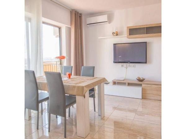 Продажа квартиры на Piso en Calle Corbeta, Calpe Pueblo, Calpe, Кальпе
 photo 4