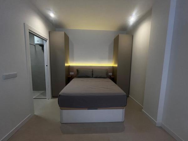 Продажа квартиры на Piso en Calle José Romero López, 124, Los Magros-Casablanca, Elche / Elx, Эльче / Эльх
photo 1