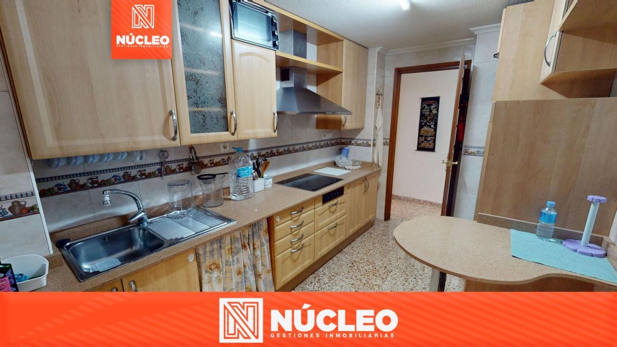 Продажа квартиры на Piso en Calle Antonio Brotons Pastor, Carrús Oeste, Elche / Elx, Эльче / Эльх
photo 2