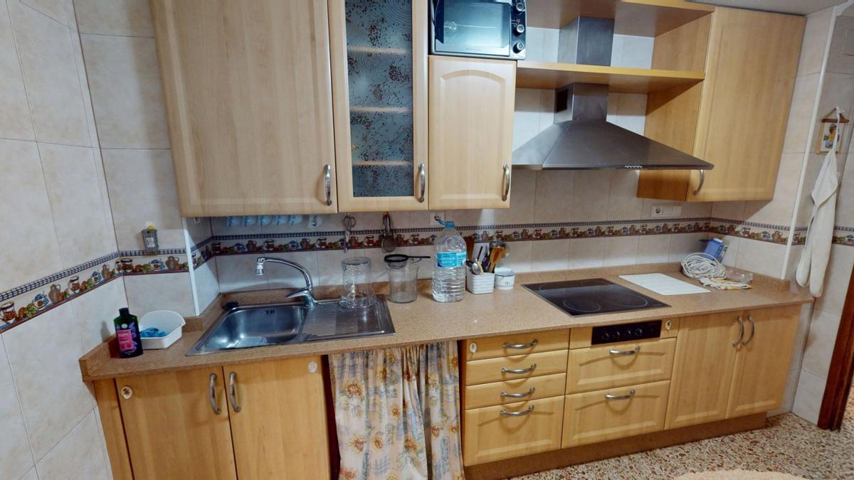 Продажа квартиры на Piso en Calle Antonio Brotons Pastor, Carrús Oeste, Elche / Elx, Эльче / Эльх
photo 4