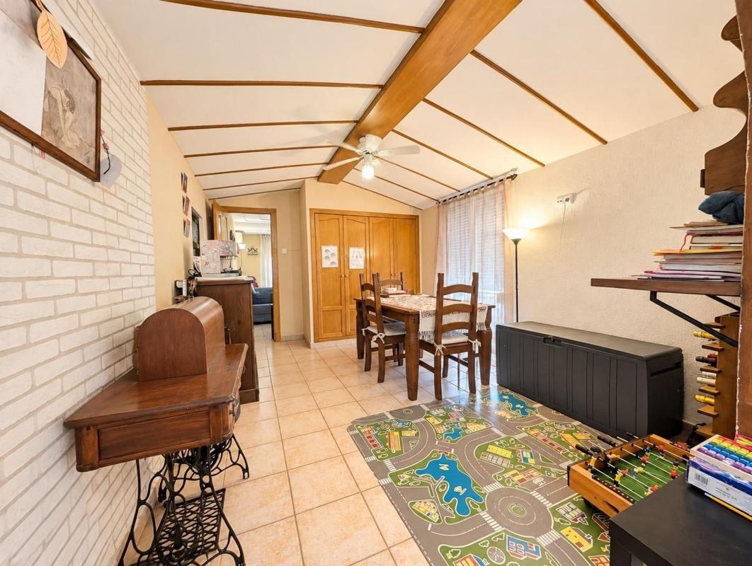 Venta de piso en Piso en Reina Victoria-Miguel Hernández, Elche / Elx, Elche / Elx
photo 4
