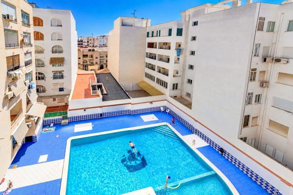 Sale of flat in Piso en Avenida Habaneras - Curva de Palangre, Torrevieja, Torrevieja
thumbnail 3
