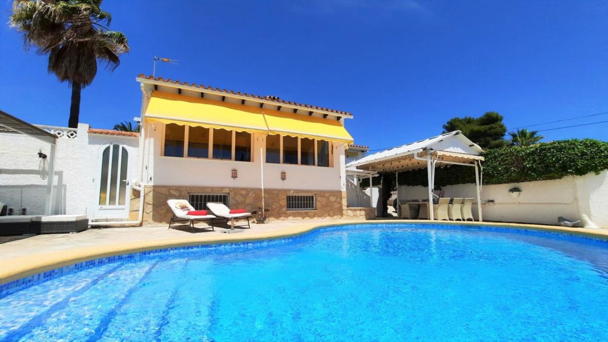 Продажа отдельного шале в Casa o chalet en Moravit-Cap Blanc, Moraira, Морайра photo 1