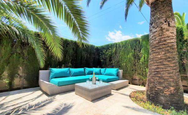 Частный шале на продаже в  Casa o chalet en Moravit-Cap Blanc, Moraira, Морайра photo 4